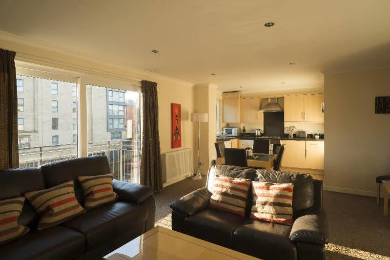 Fountain Court Apartments - Harris Edinburg Exteriör bild